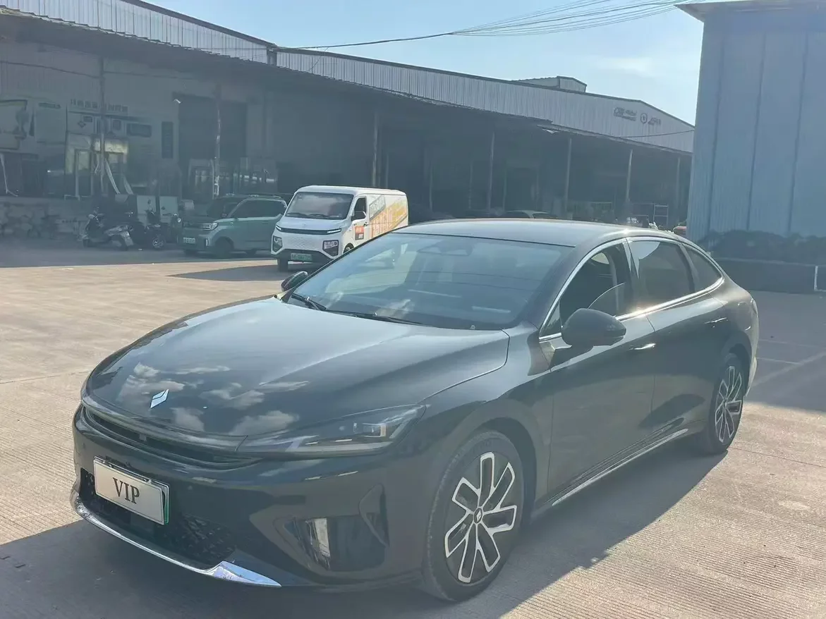 Baojun Enjoy PHEV