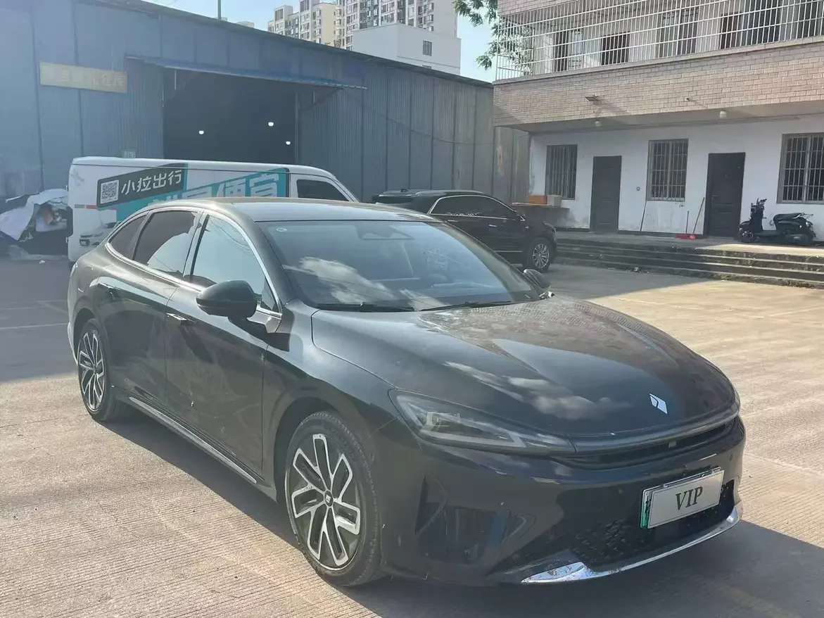 Baojun Enjoy PHEV