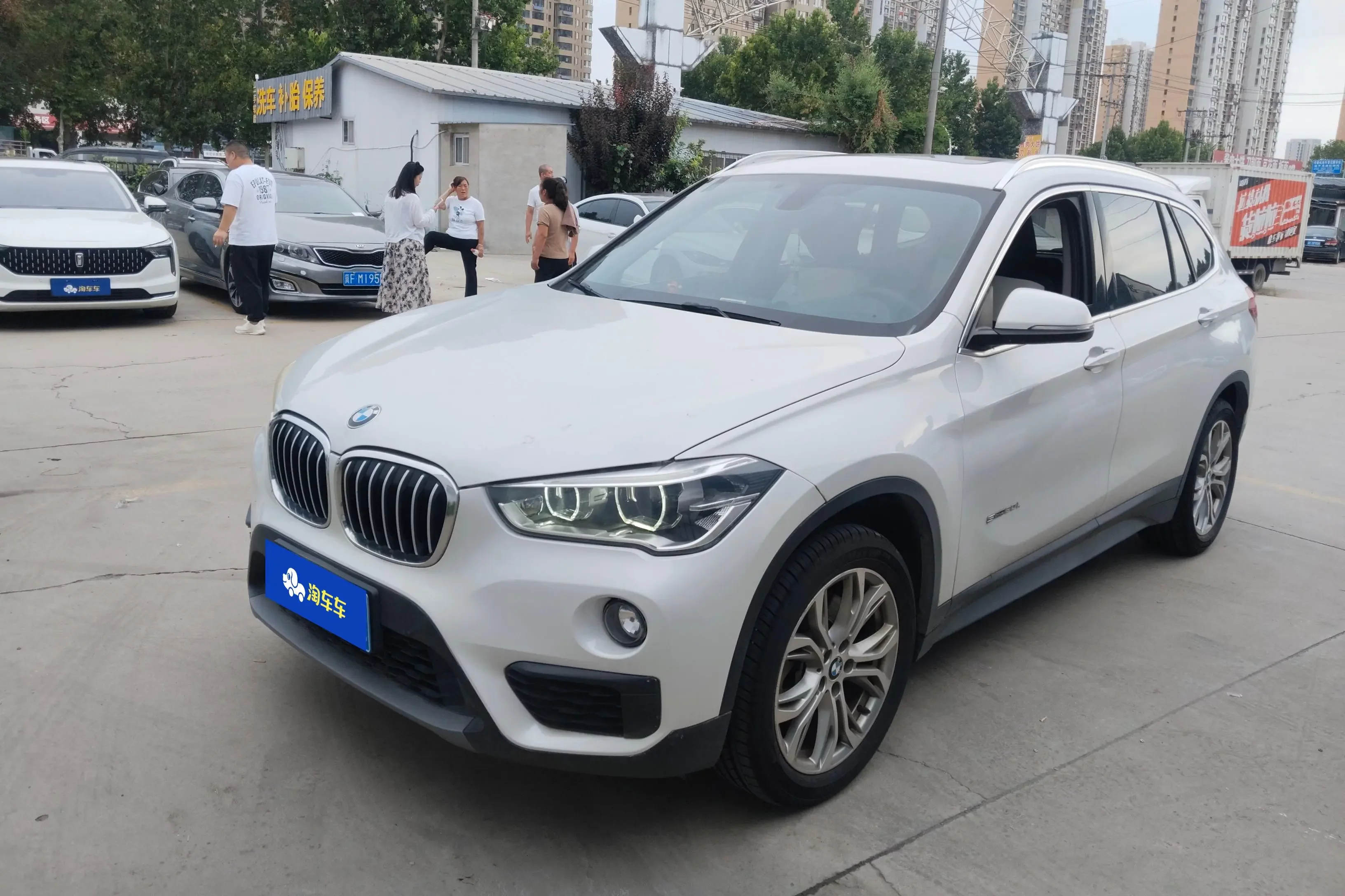 BMW X1