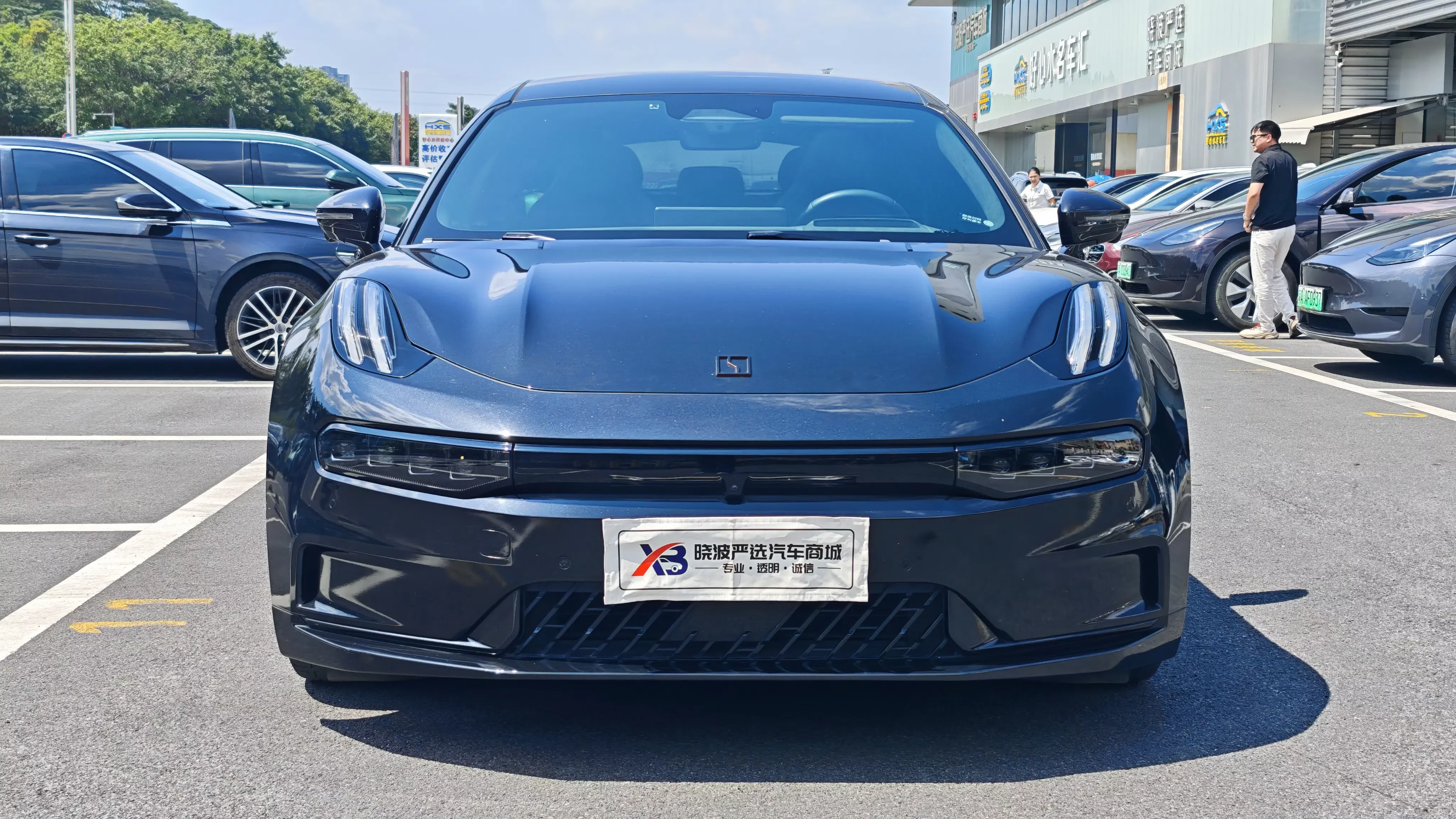 ZEEKR 001