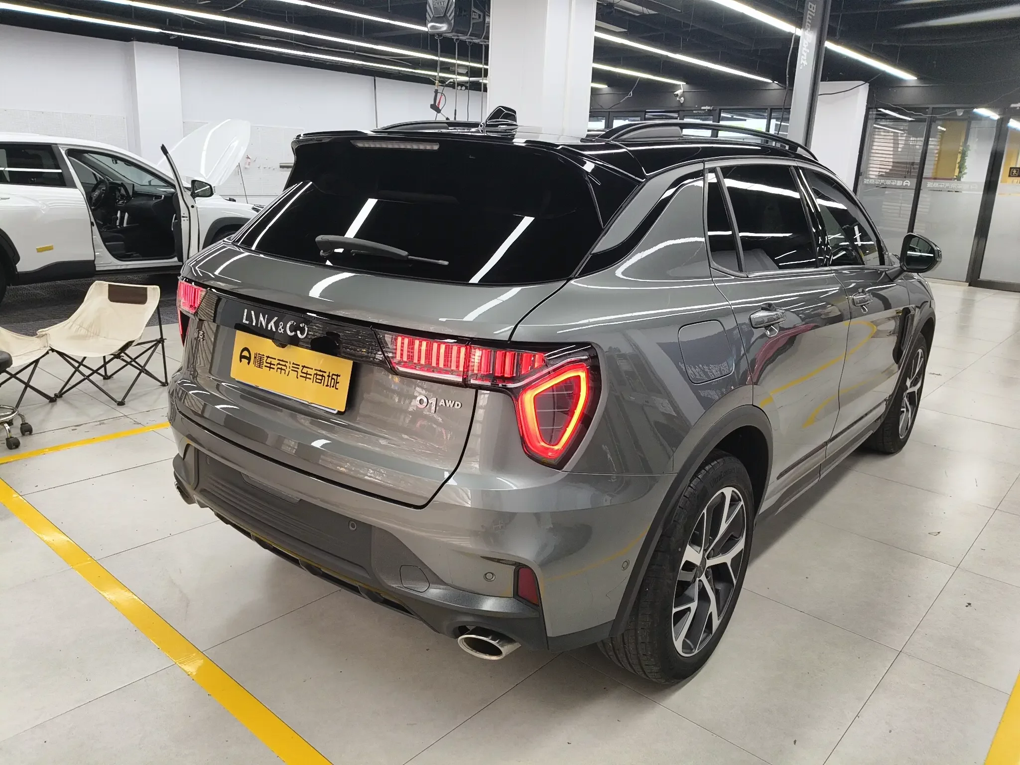 Lynk & Co 01