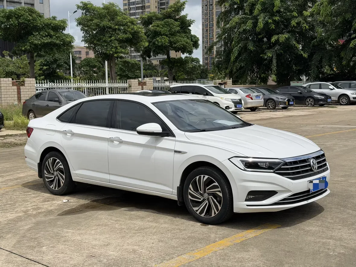 Volkswagen Sagitar