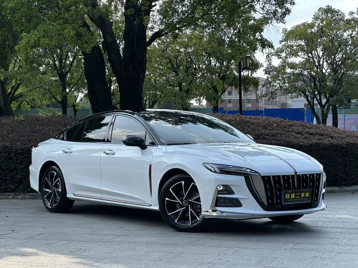Hongqi H6