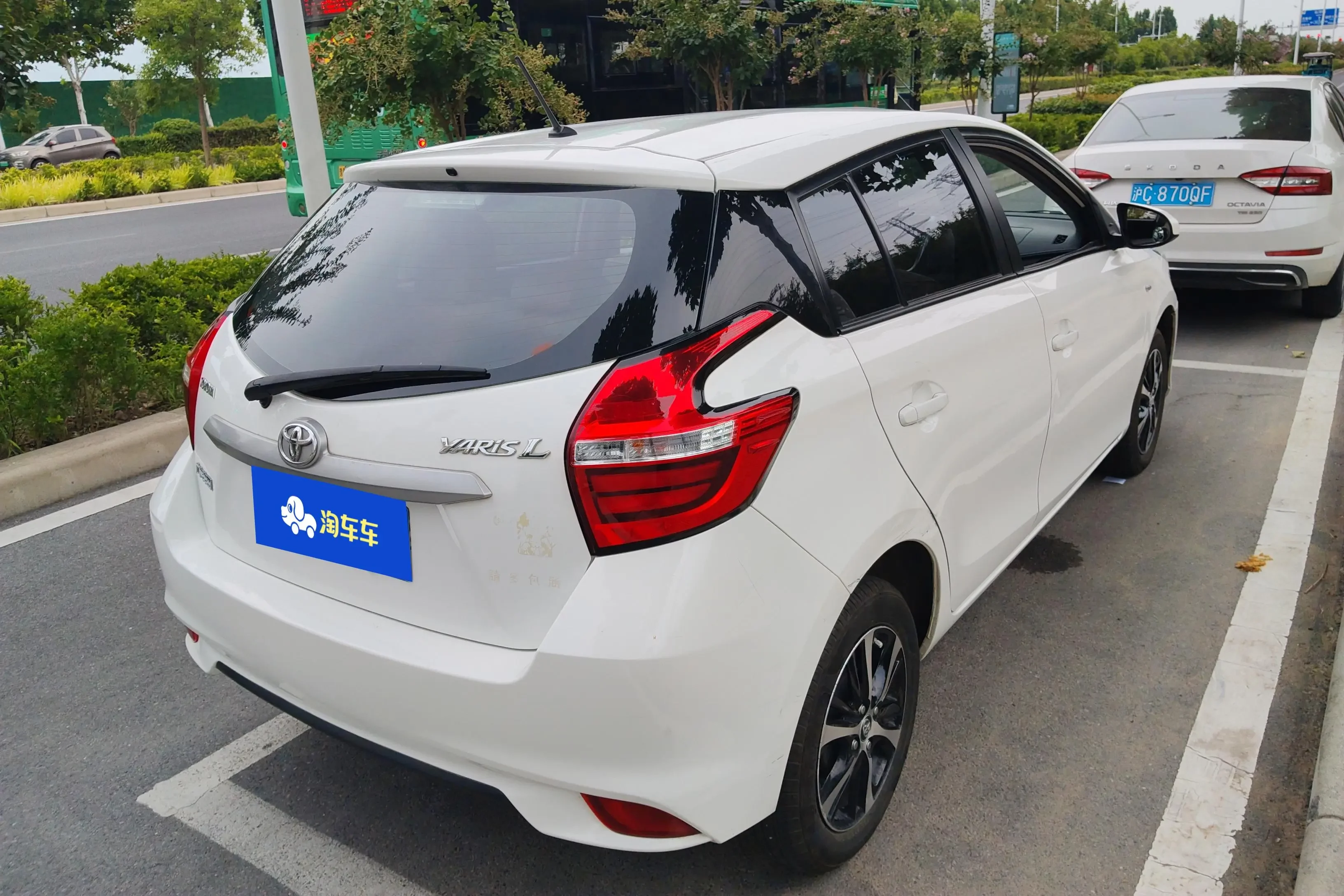 Toyota Yaris L