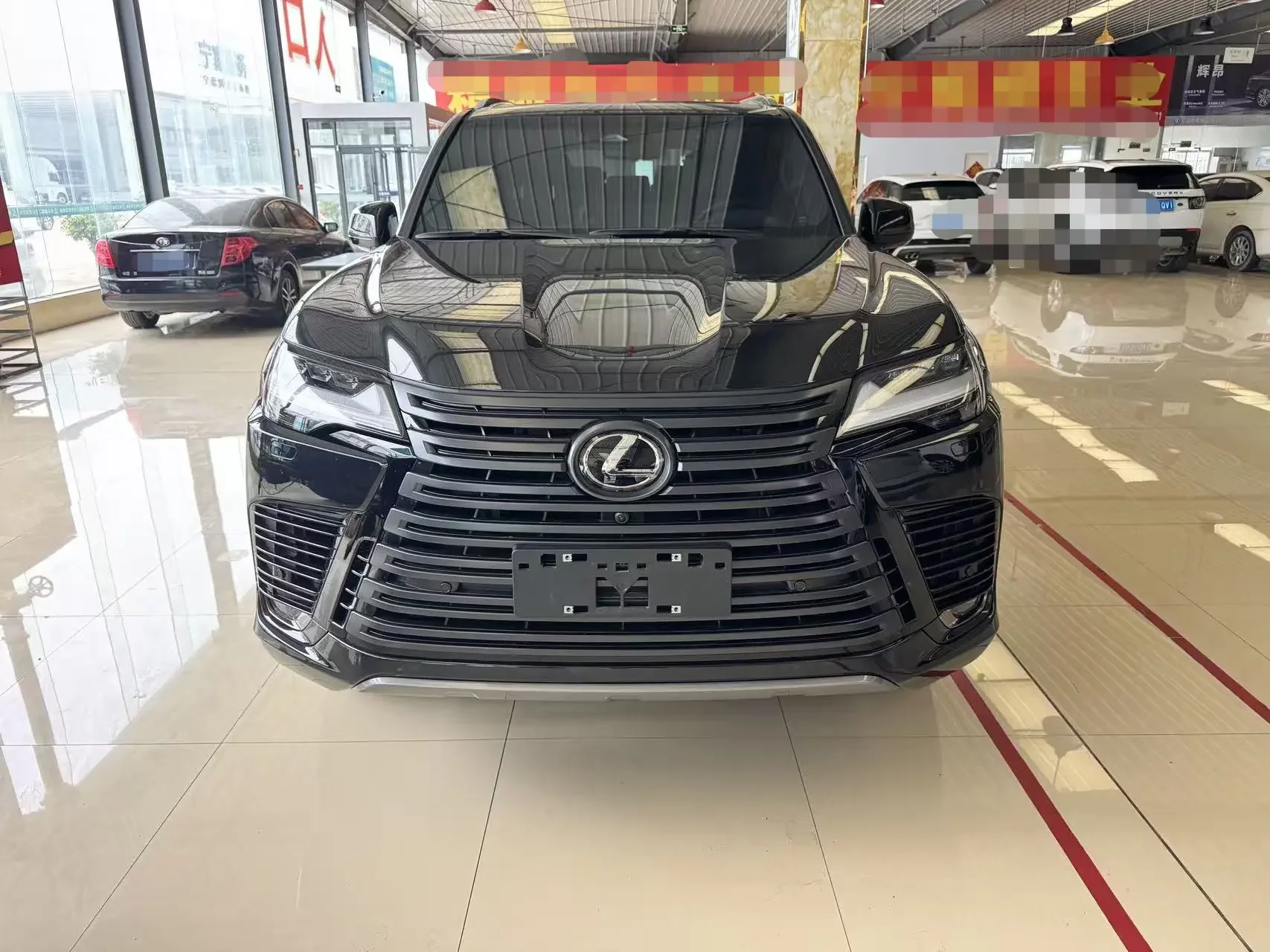 Lexus LX