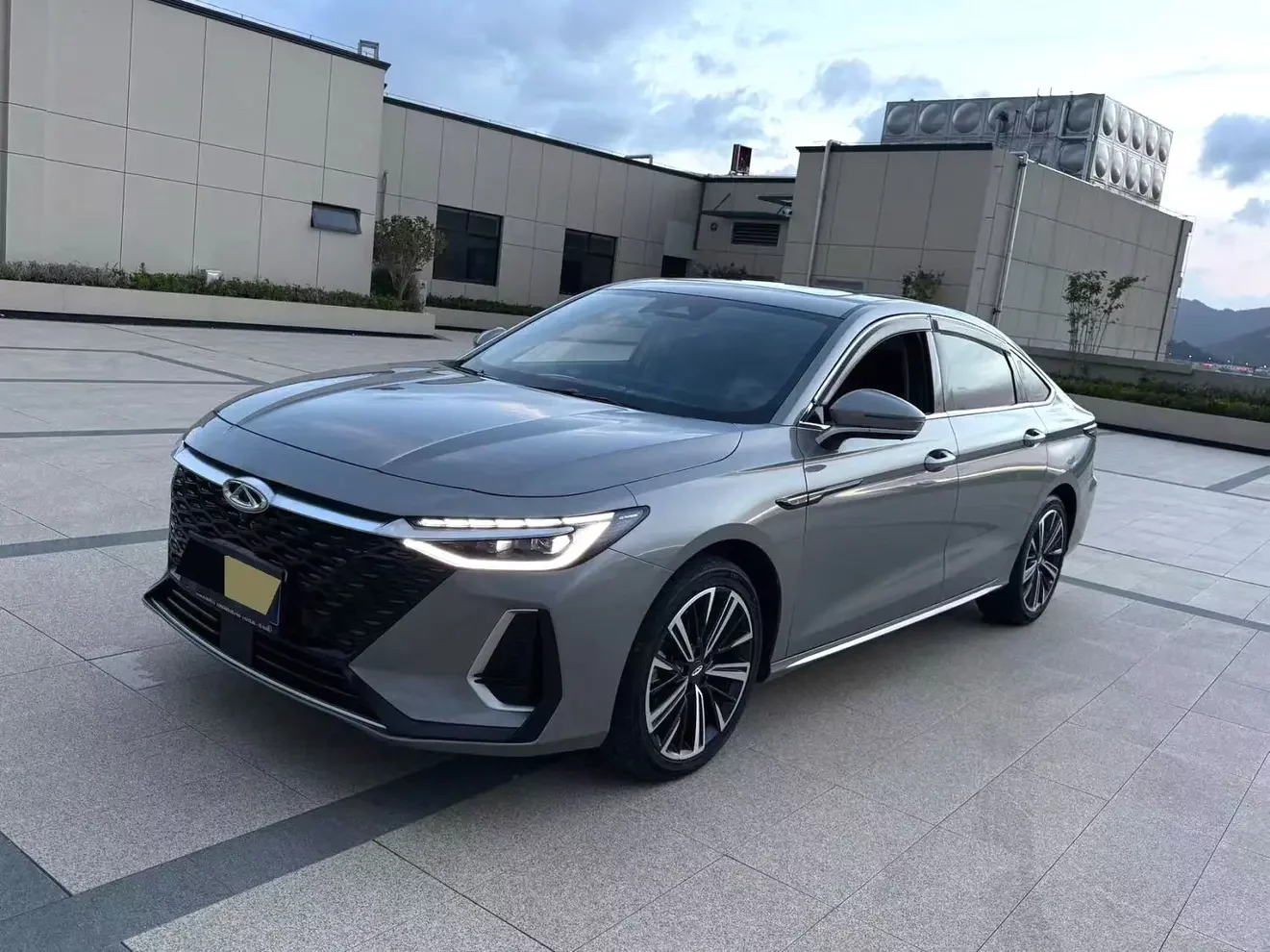 Chery Arrizo 8