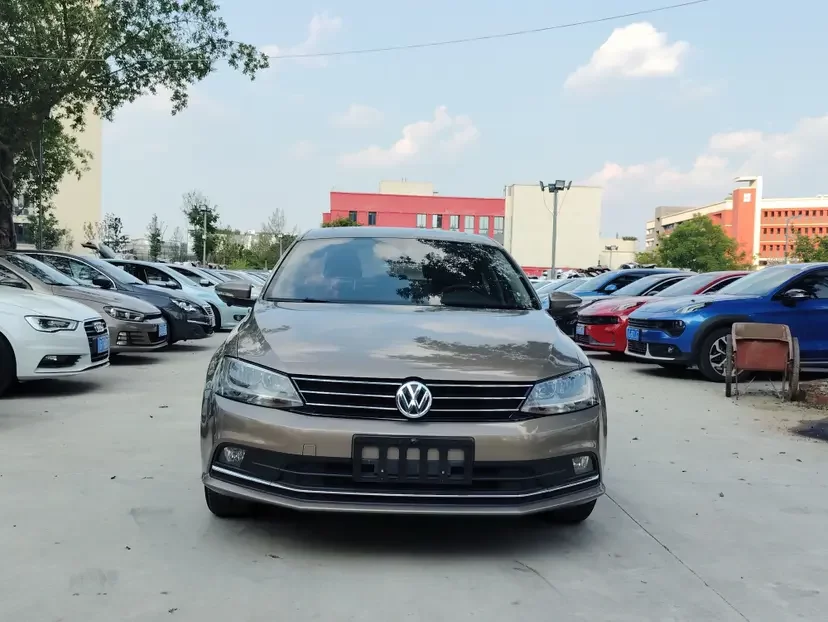 Volkswagen Sagitar