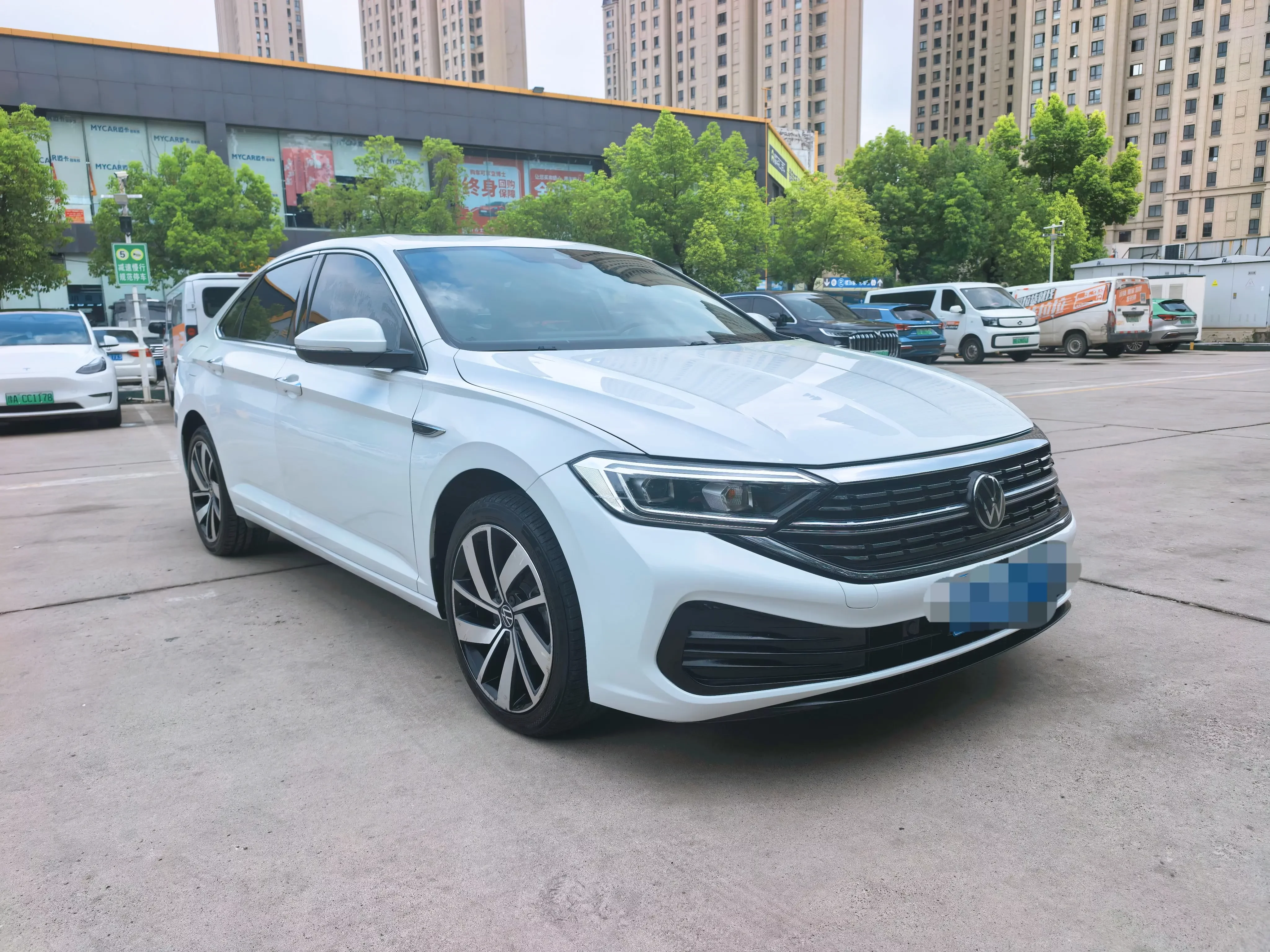 Volkswagen Sagitar