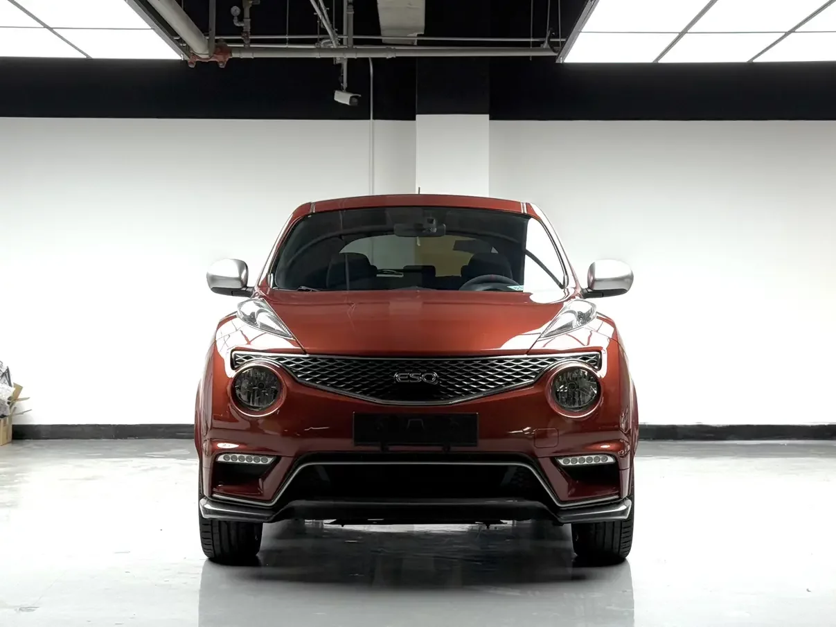 Infiniti ESQ