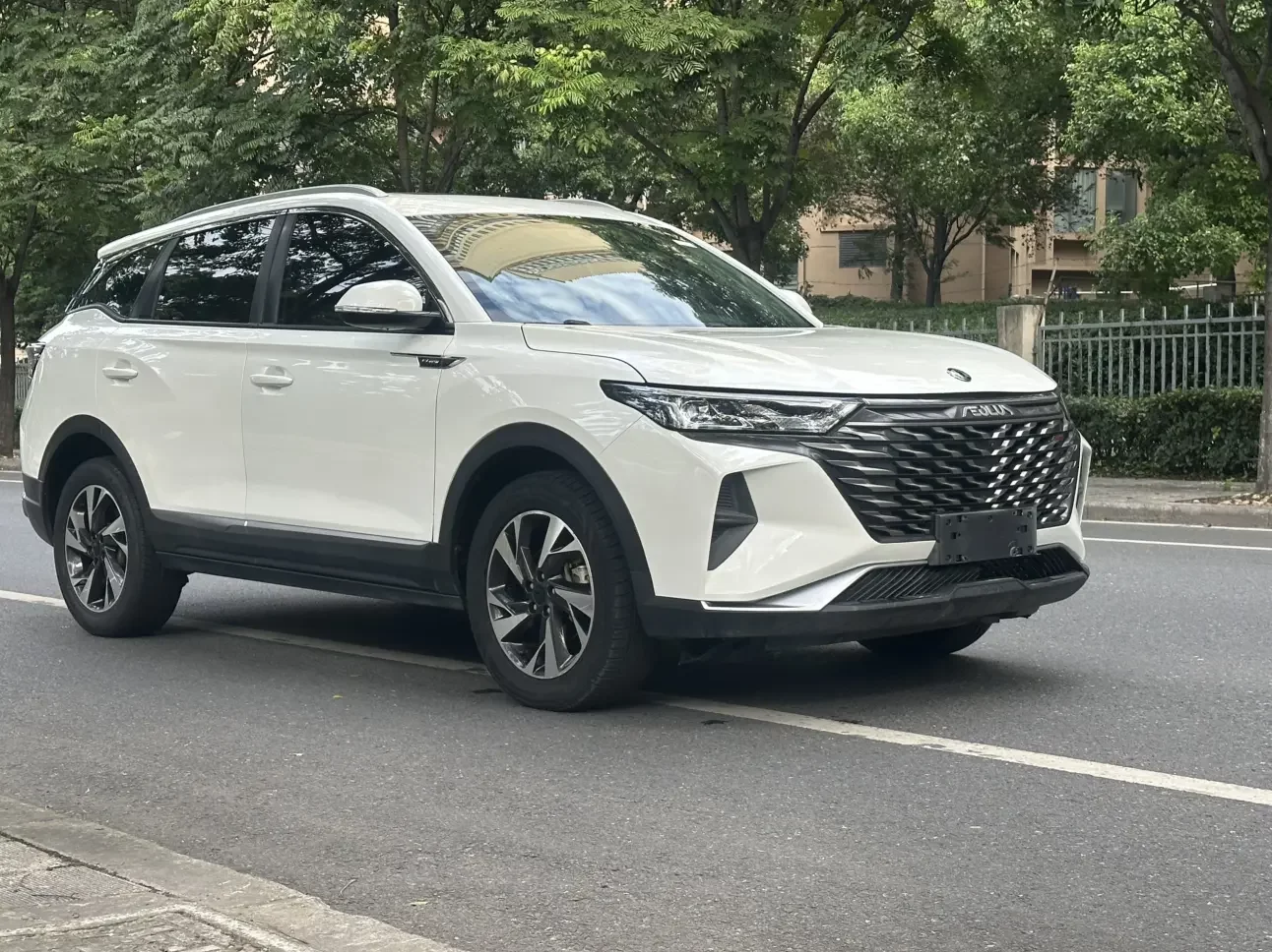 Dongfeng Fengshen AX7