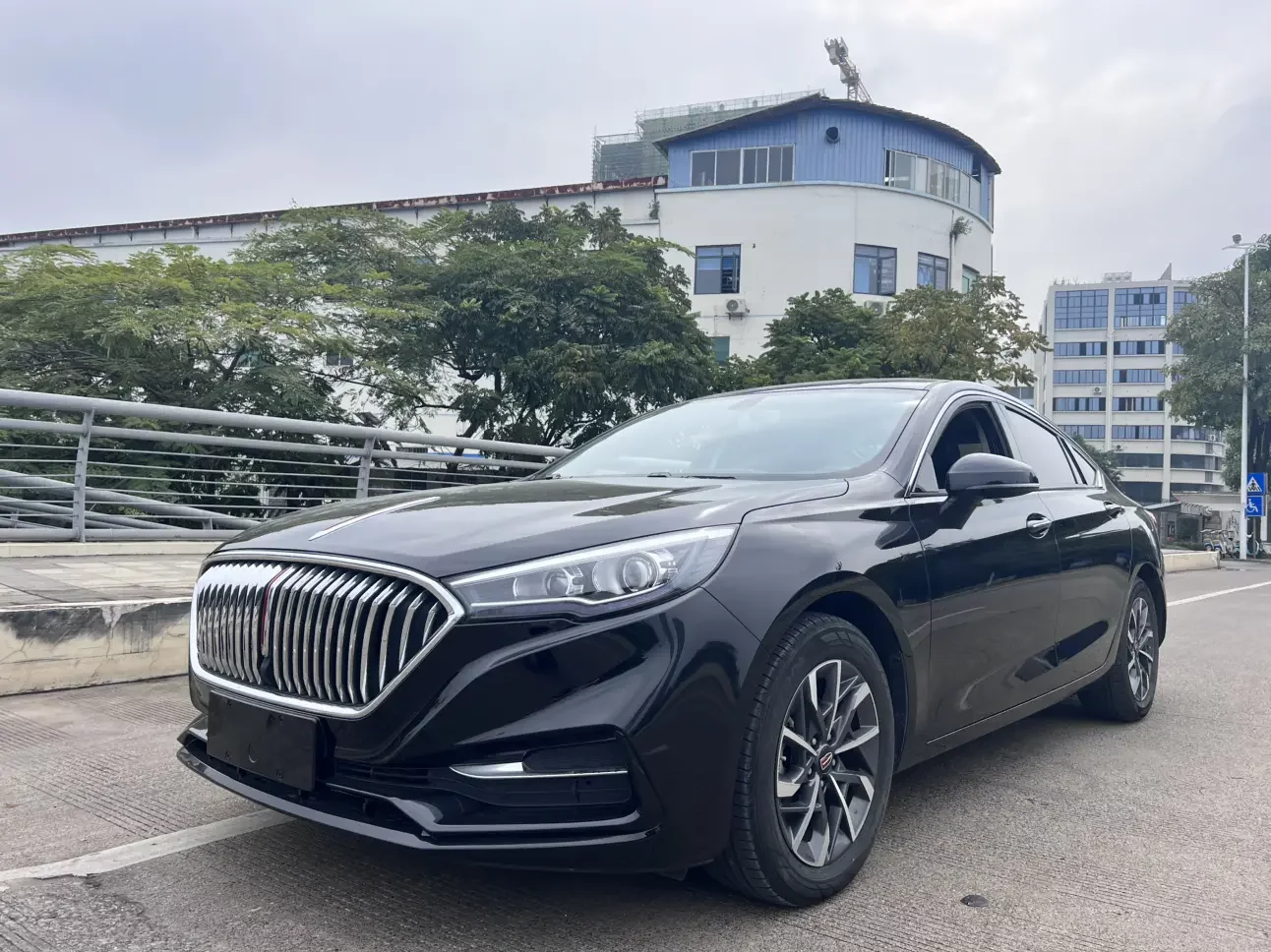 Hongqi H5 classic