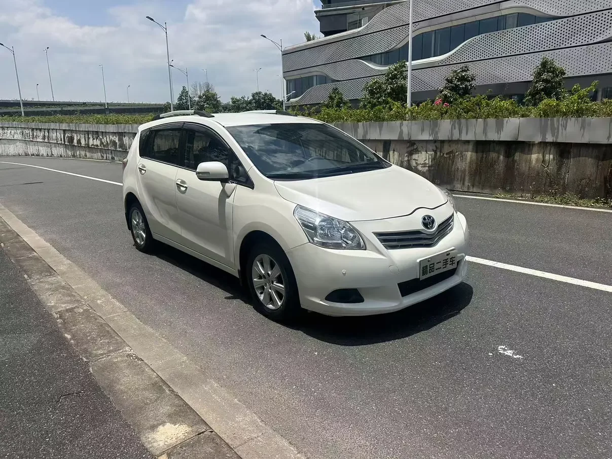 Toyota Verso / EZ
