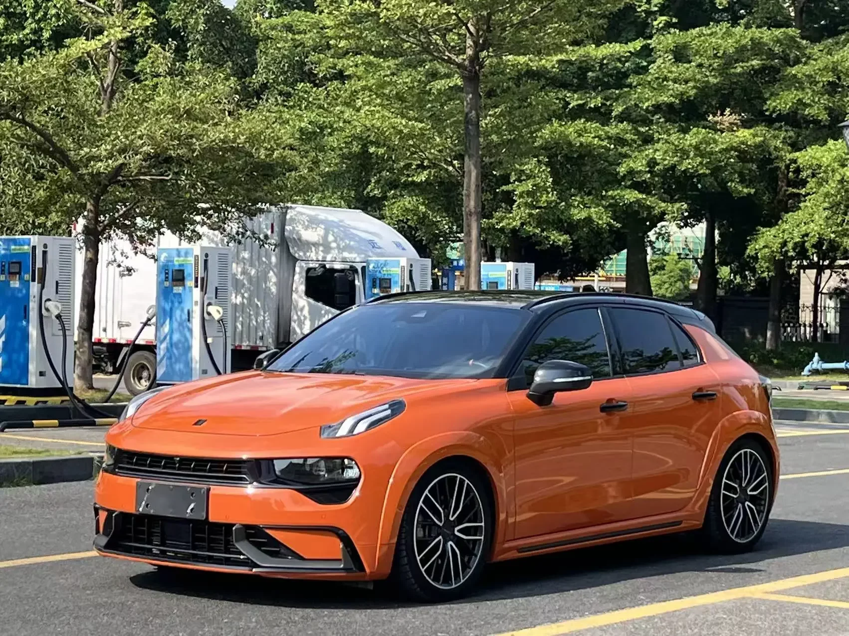 Lynk & Co 02 Hatchback