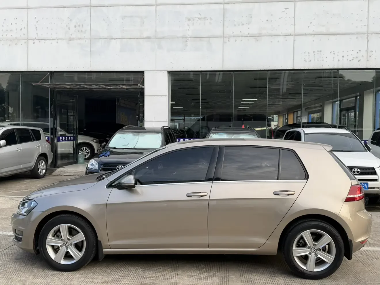 Volkswagen golf