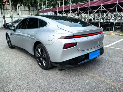 Xpeng P7