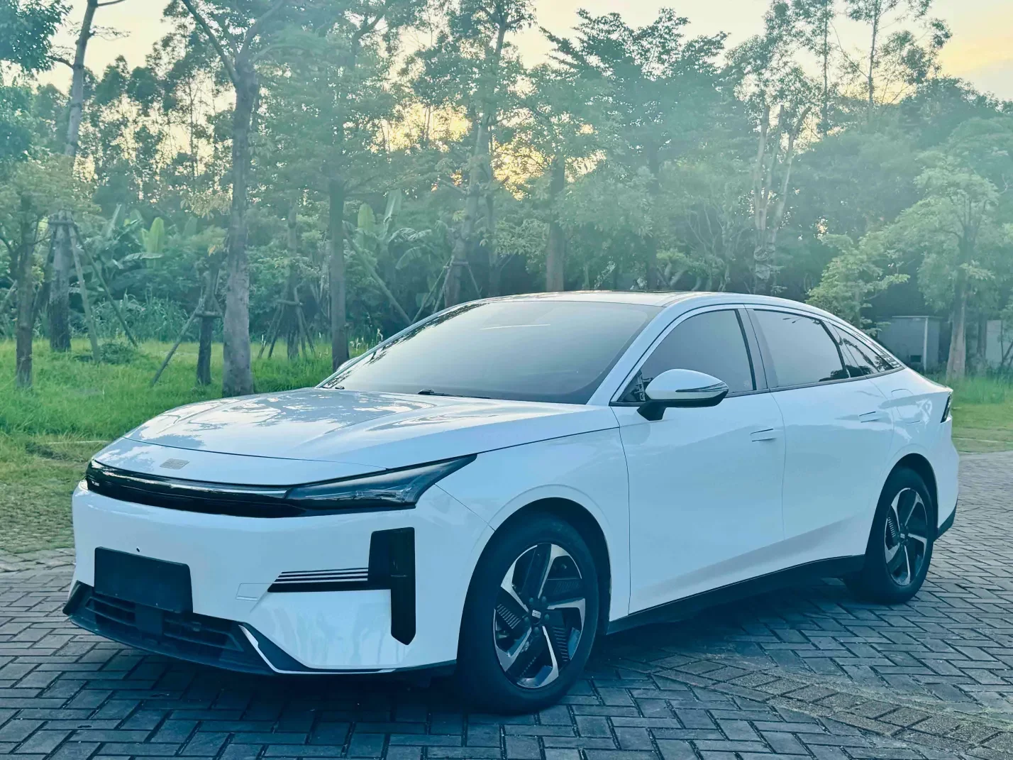 Geely Galaxy L6