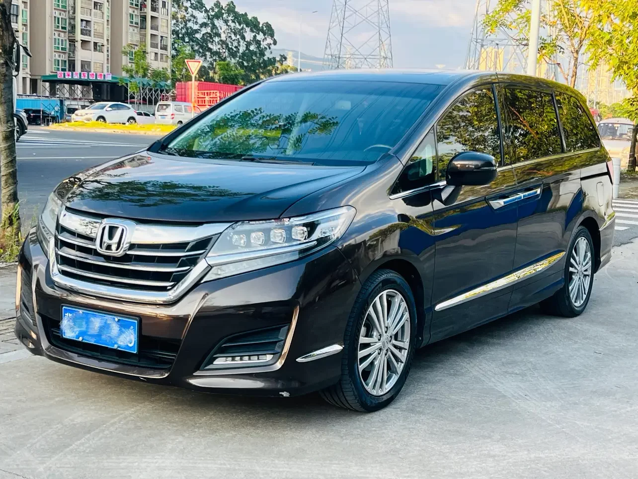 Honda Elysion (Alison)