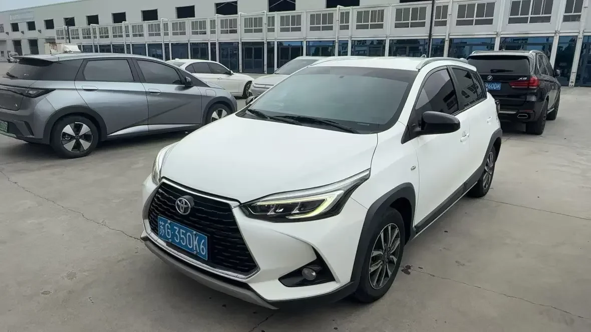 Toyota Yaris L