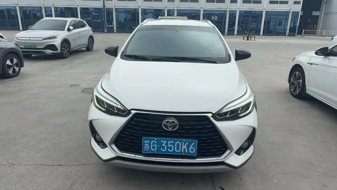 Toyota Yaris L