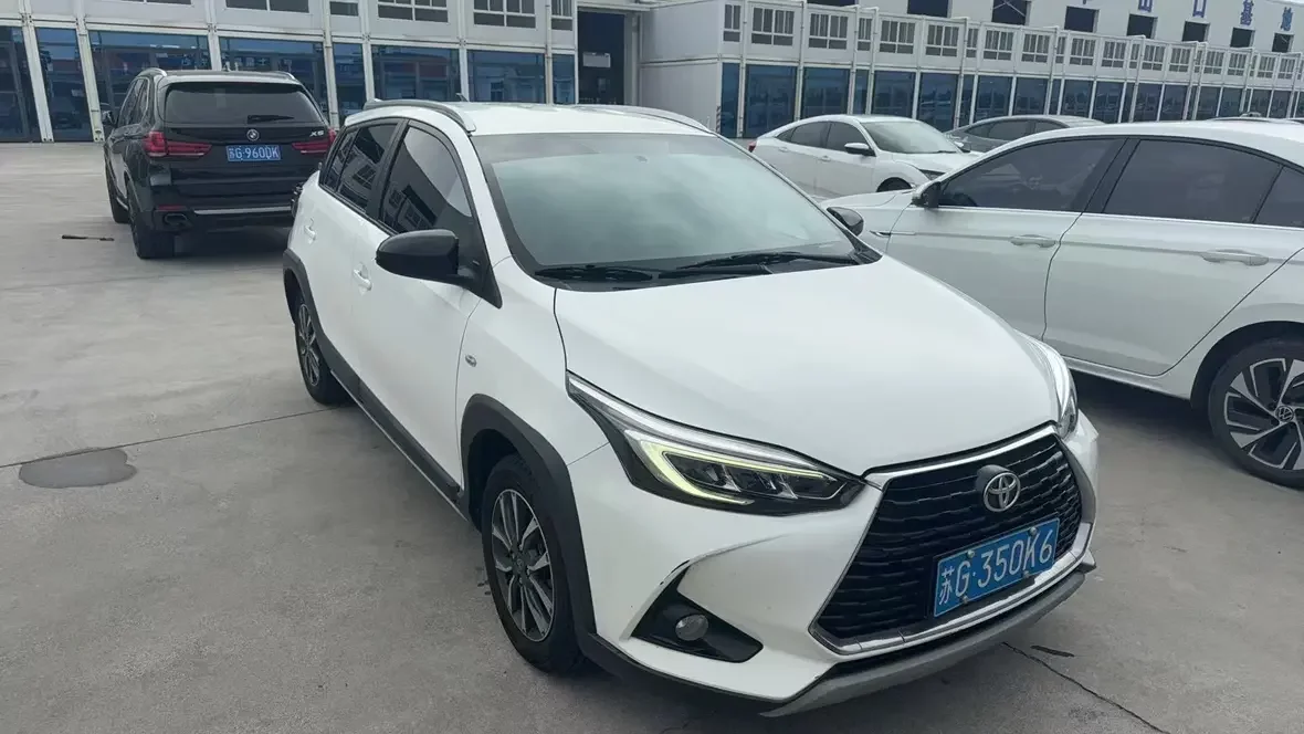 Toyota Yaris L