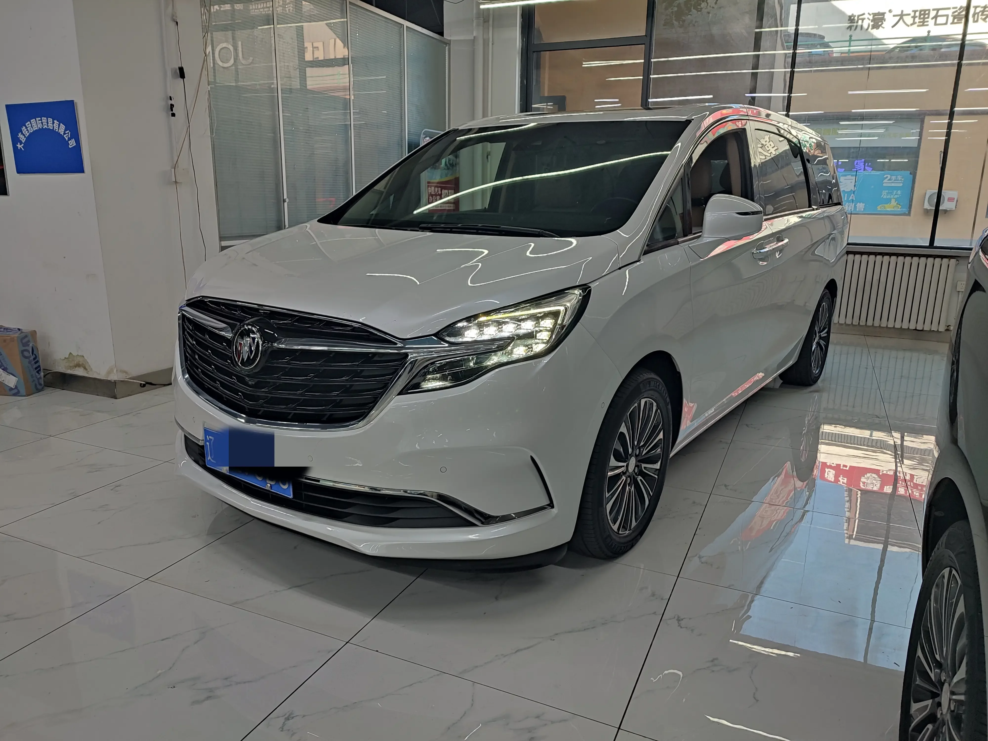 Buick GL8