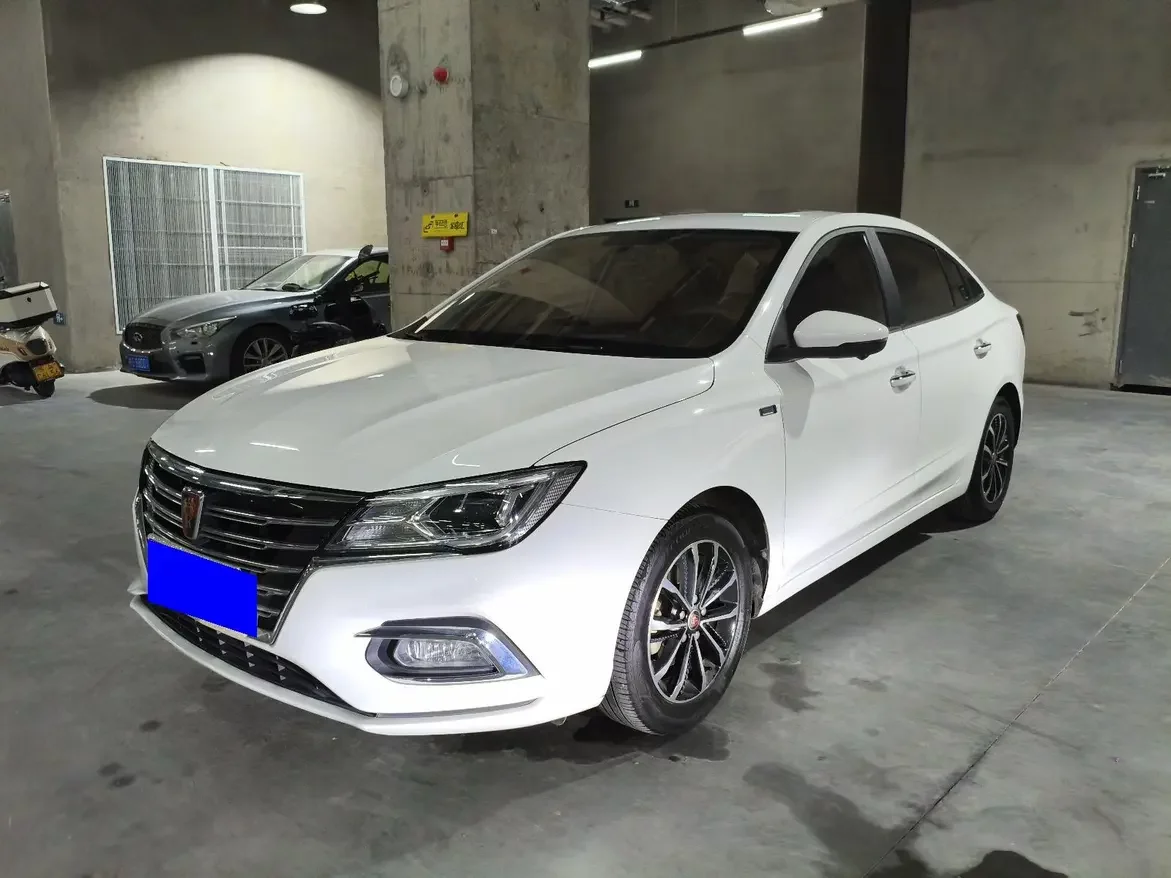 Roewe i5