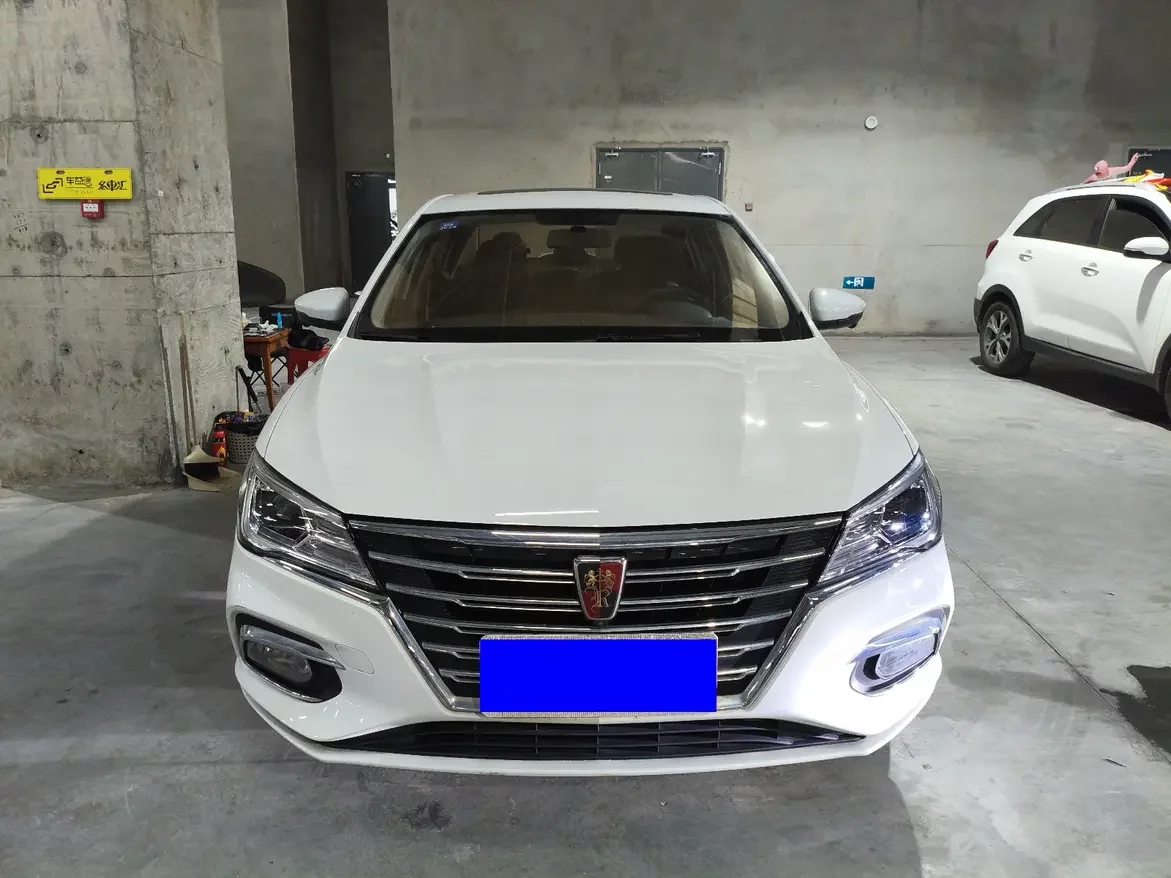 Roewe i5