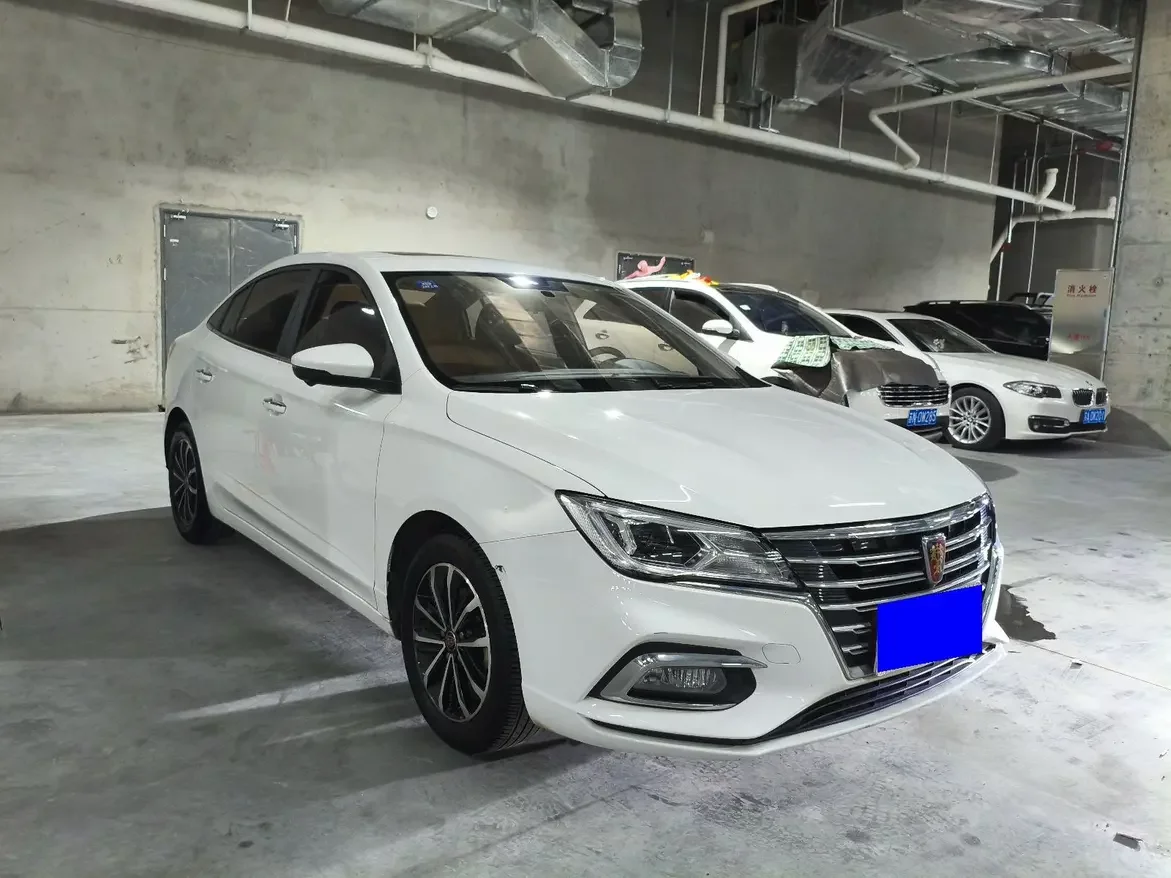 Roewe i5