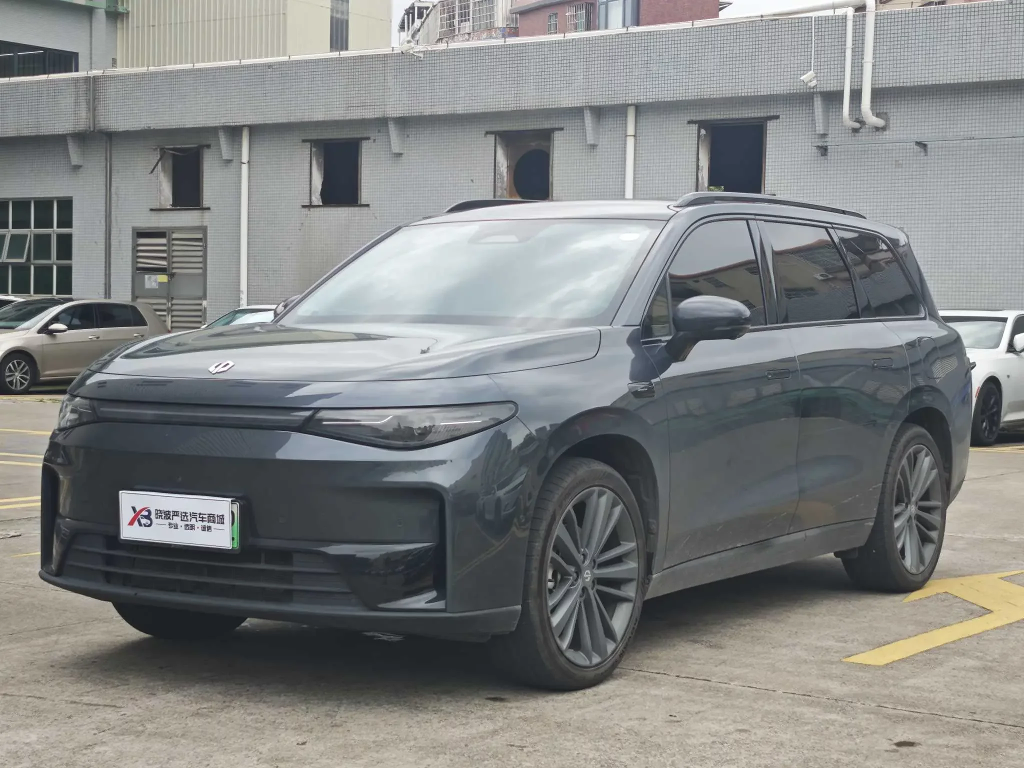 Leapmotor C16