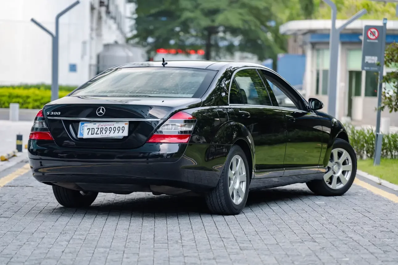 Mercedes-Benz S Class