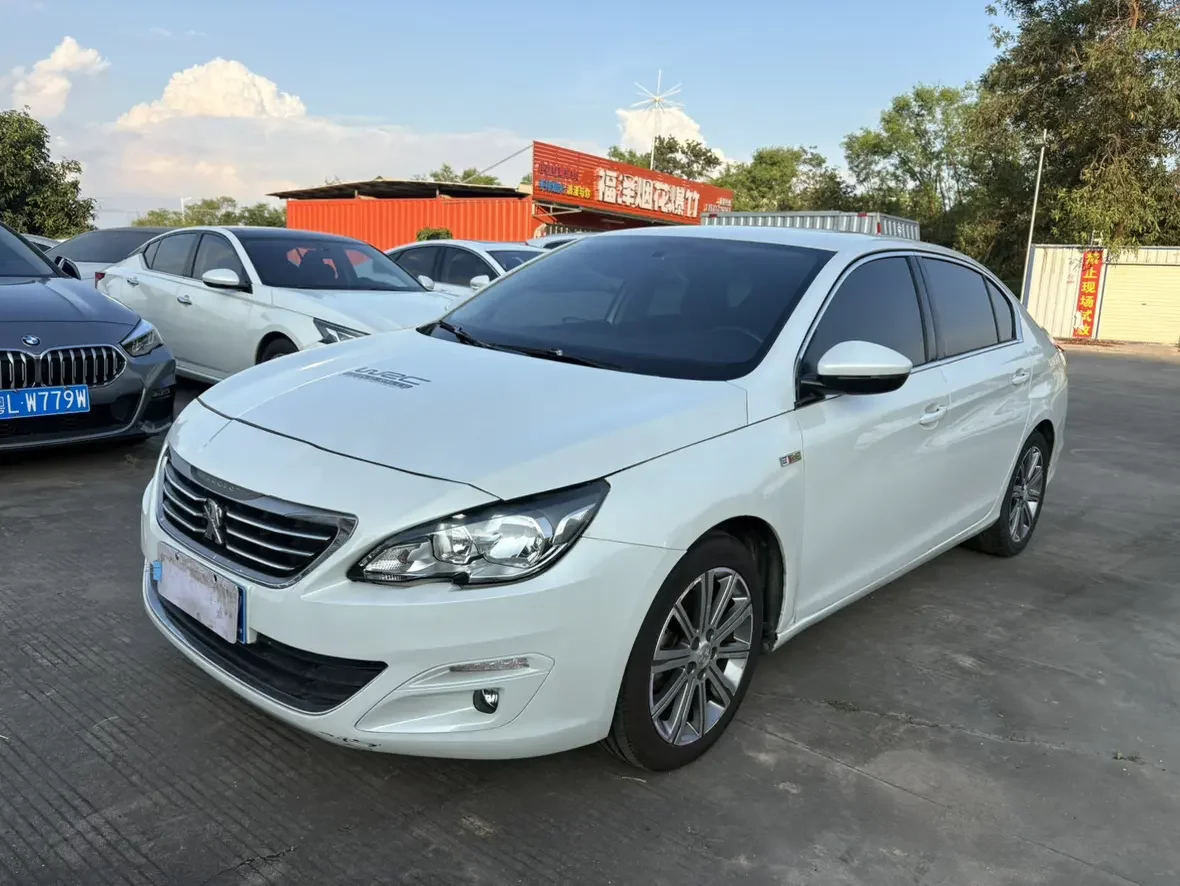 Peugeot 408