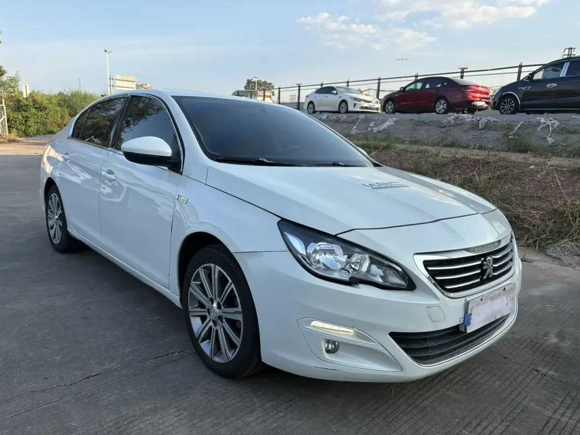 Peugeot 408