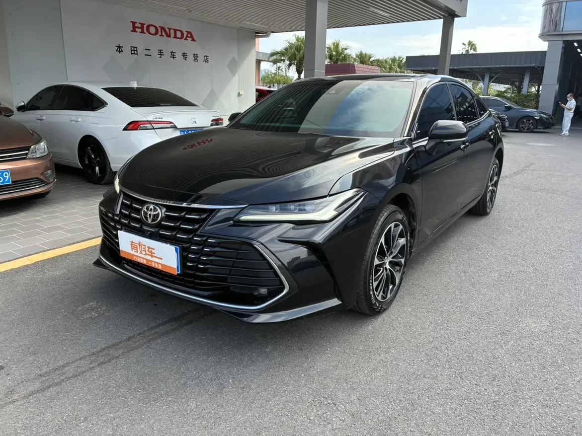Toyota Avalon (asian dragon)