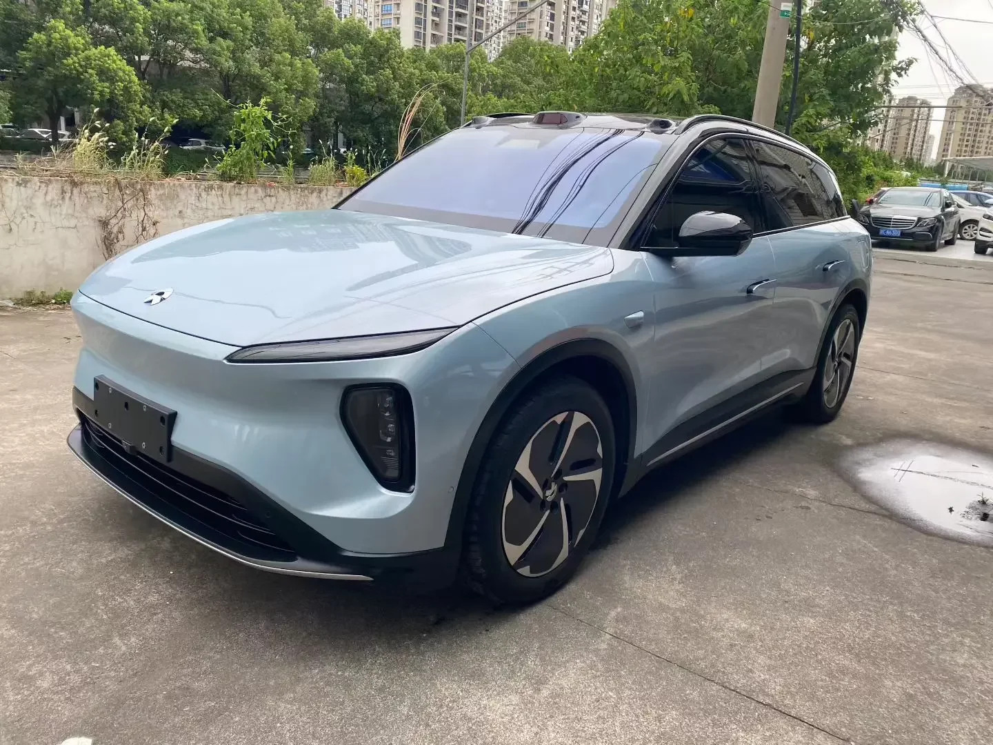 NIO ES6
