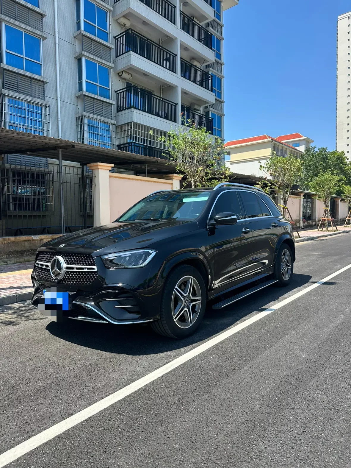 Mercedes-Benz GLE (Imported)