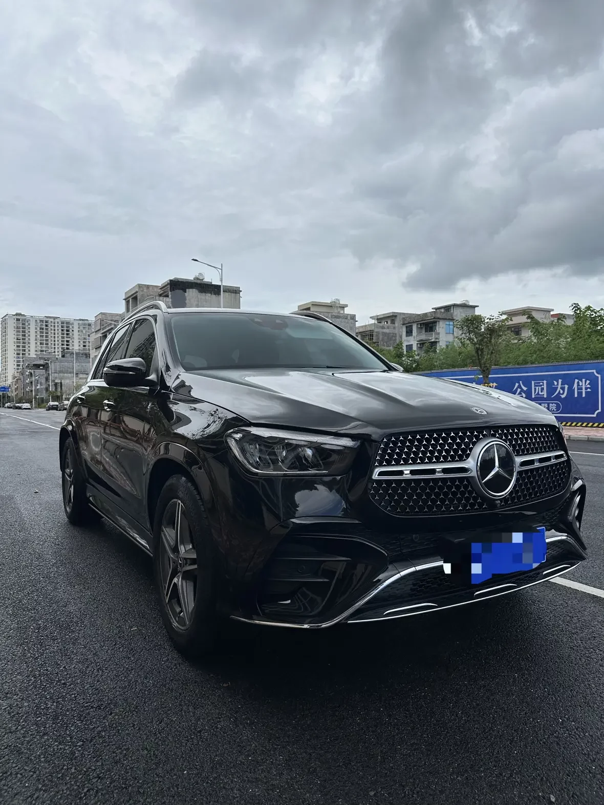 Mercedes-Benz GLE (Imported)
