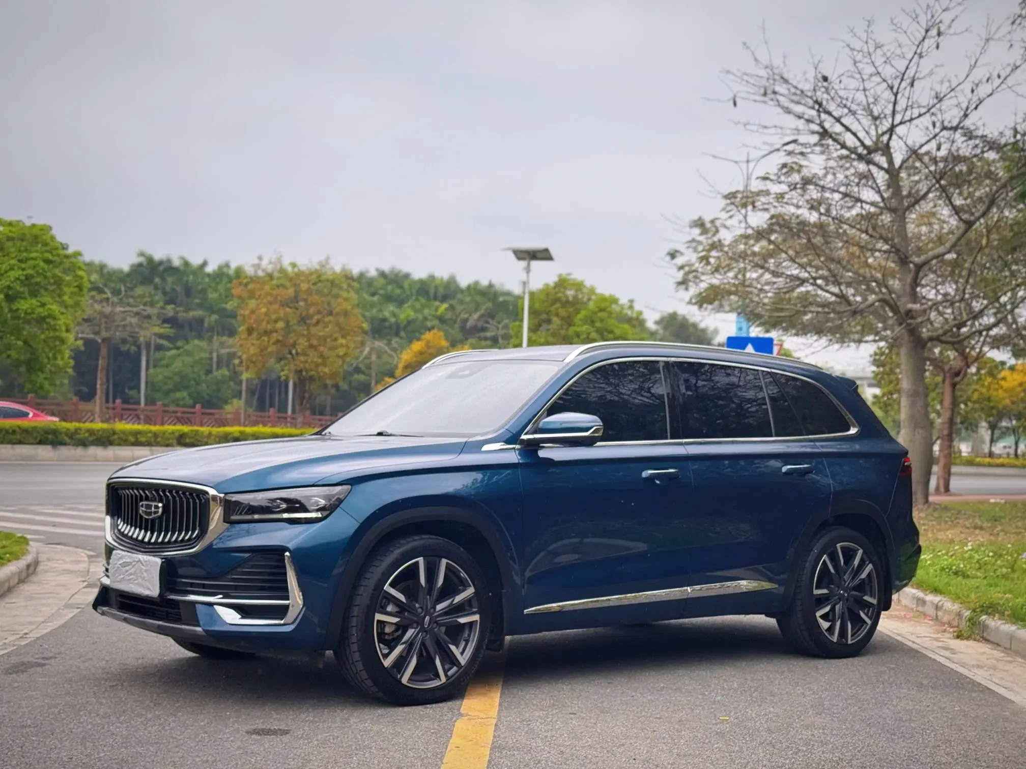 Geely Monjaro (Xingyue L)