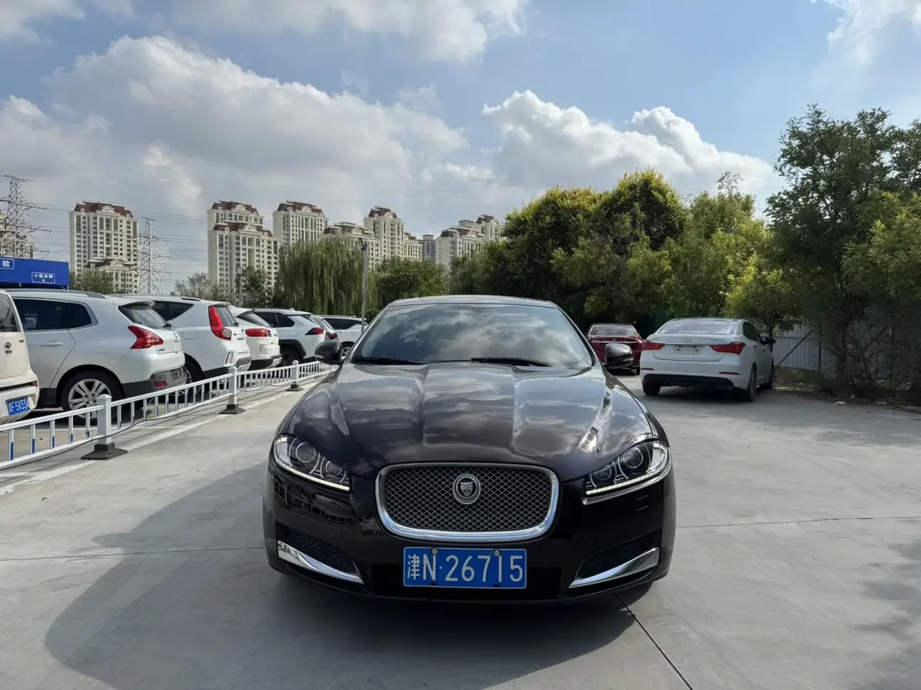 Jaguar XF