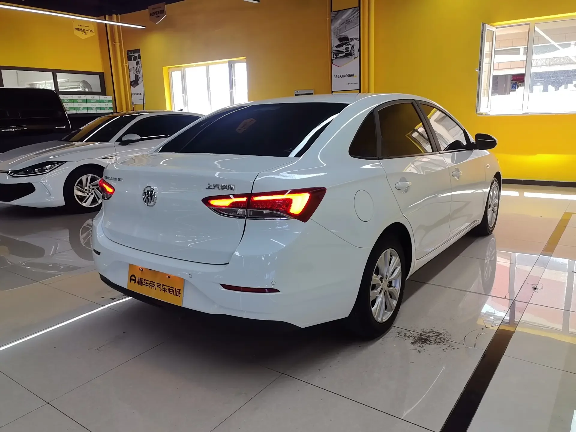 Buick Yinglang