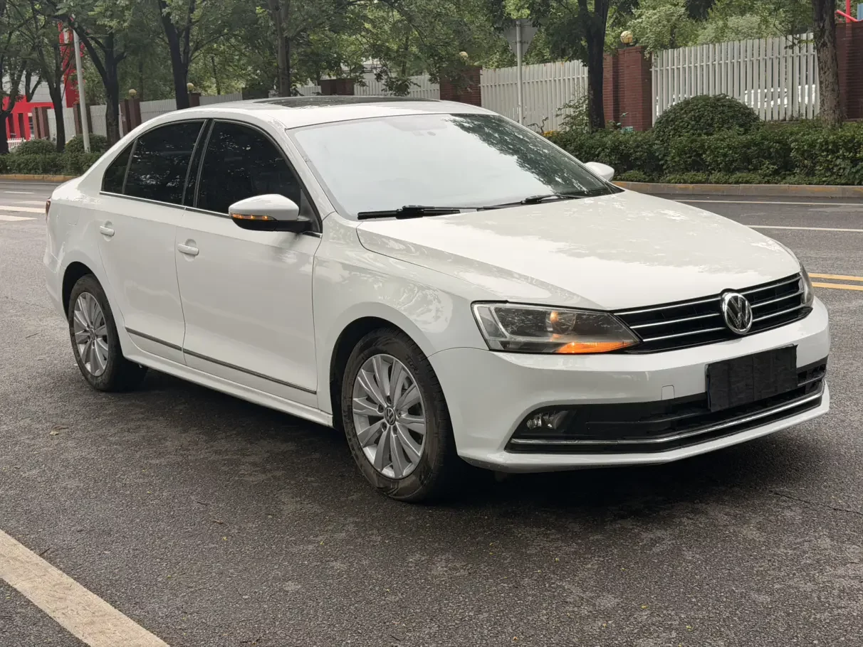 Volkswagen Sagitar