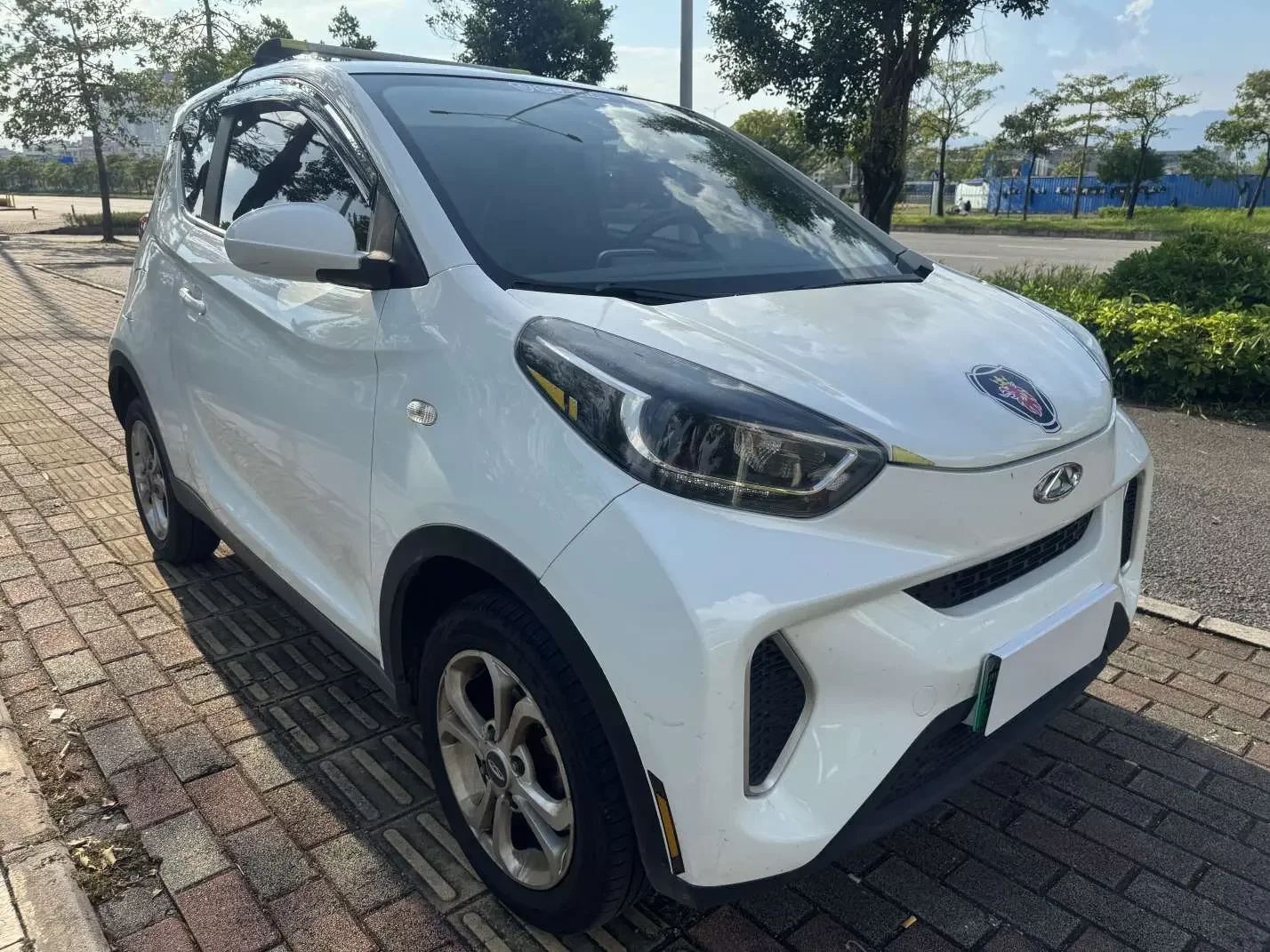 Chery QQ eQ1 (little ant)
