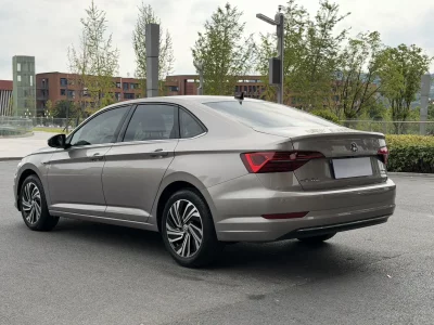 Volkswagen Sagitar