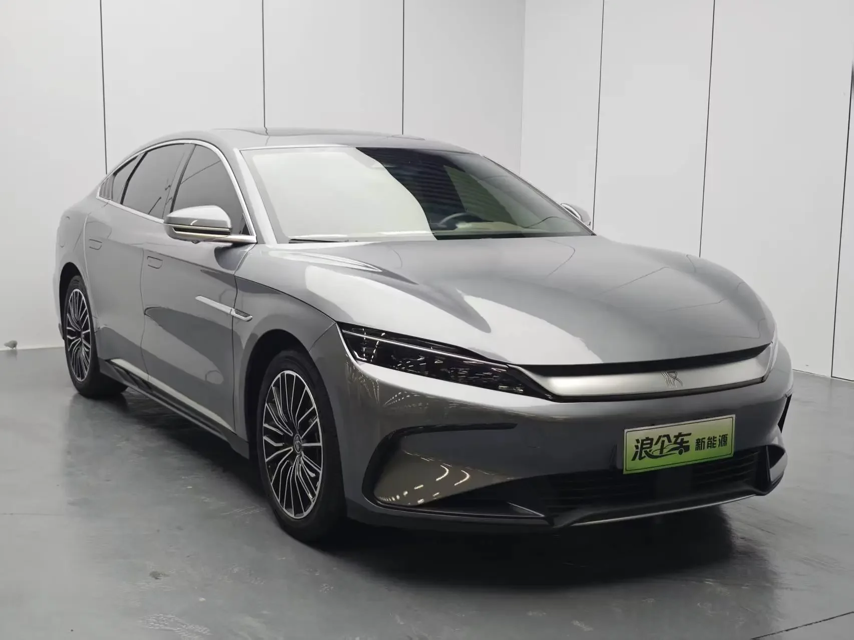 BYD Han EV