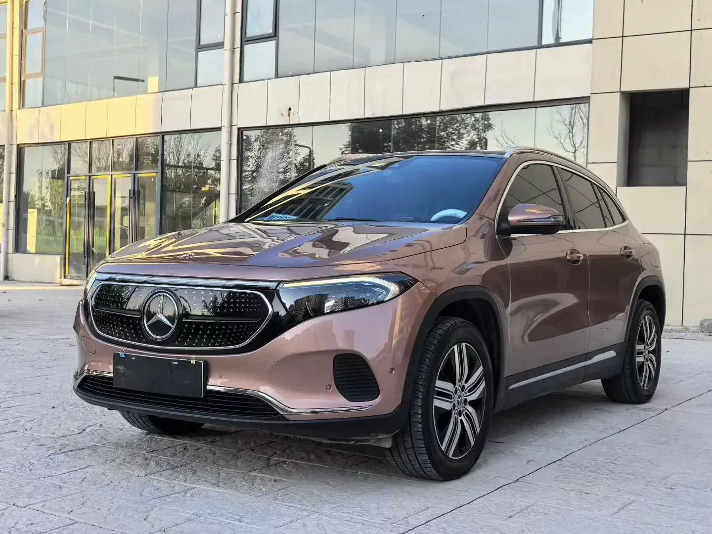 Mercedes-Benz EQA