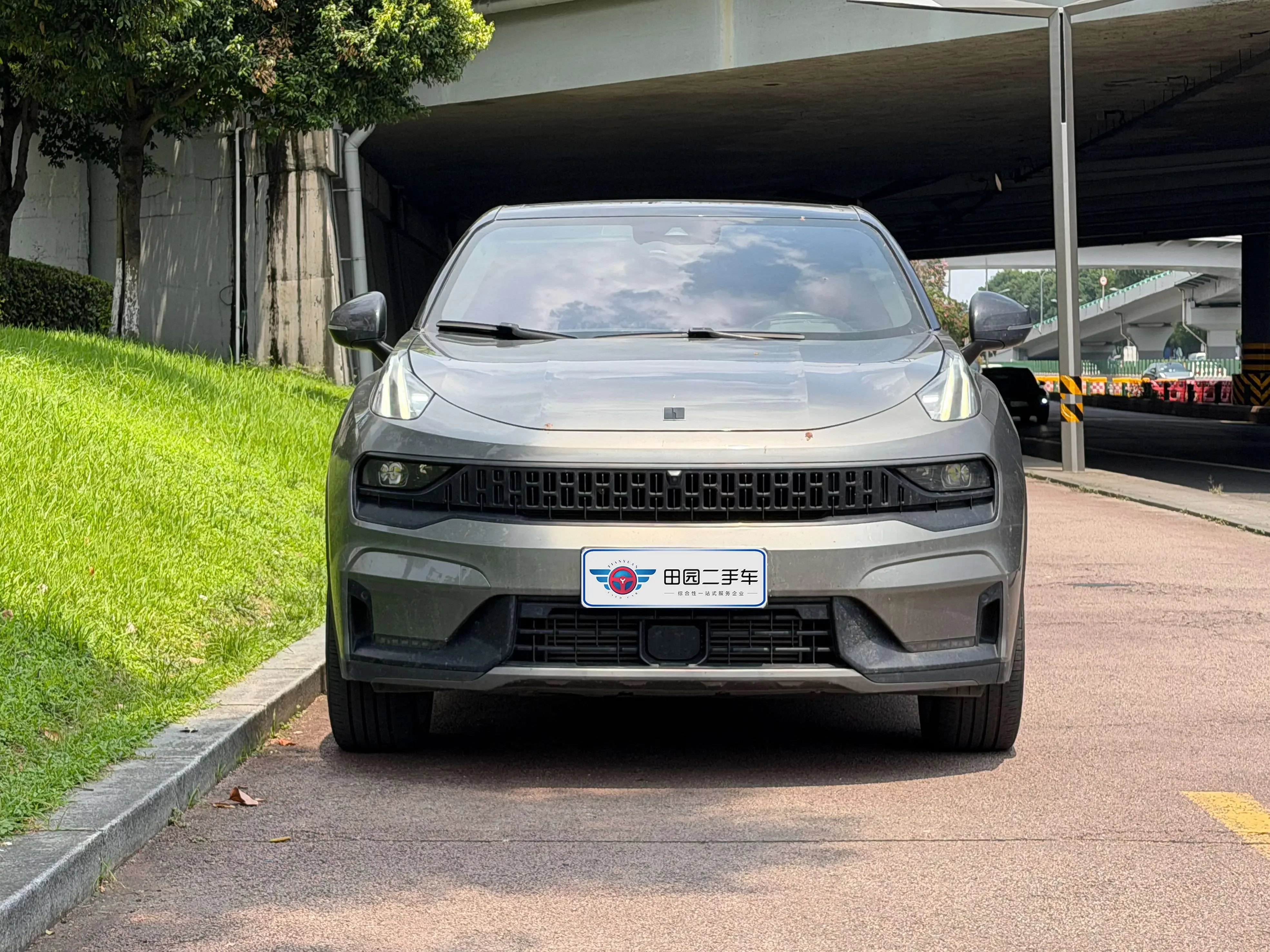 Lynk & Co 05