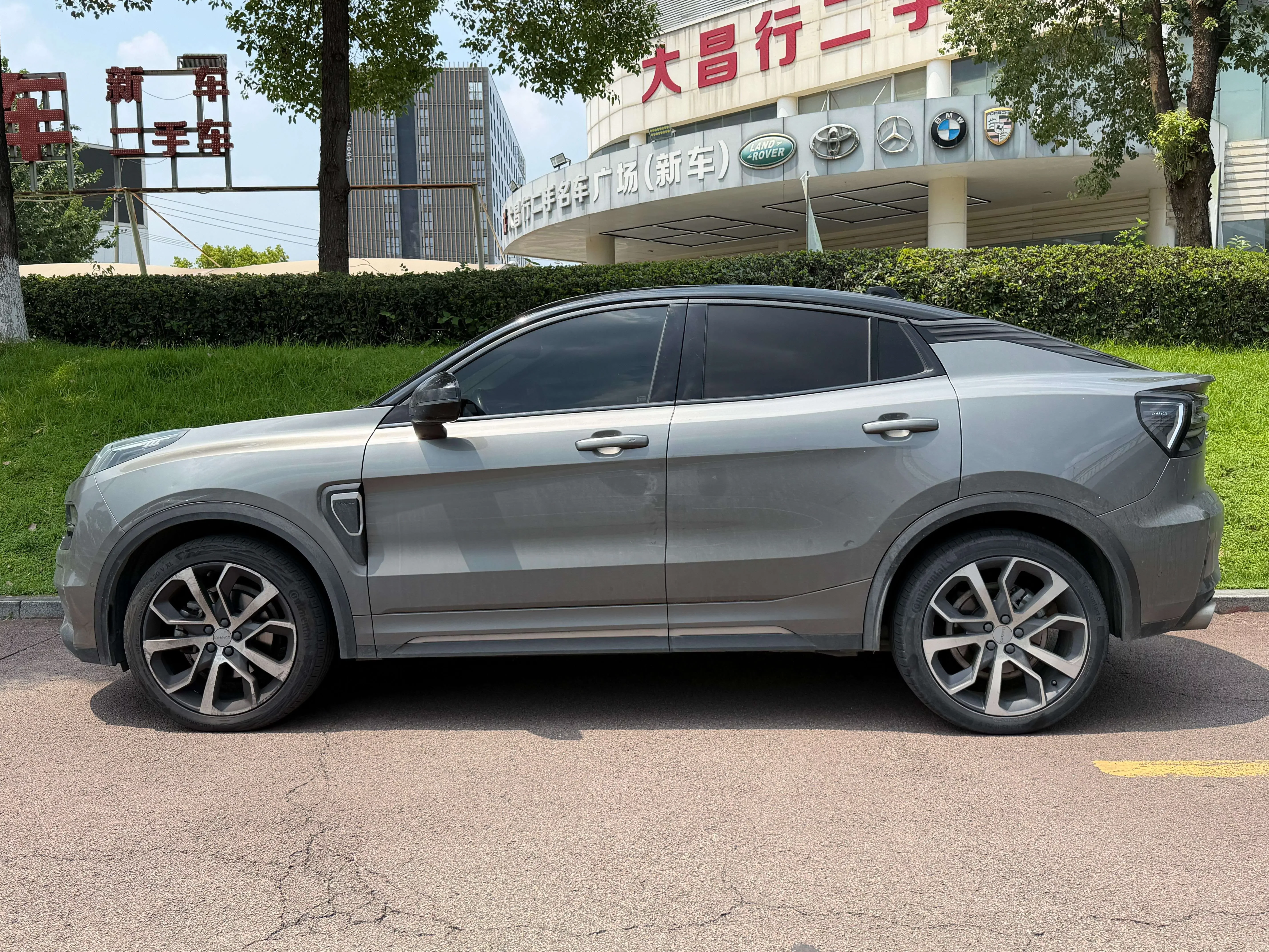 Lynk & Co 05