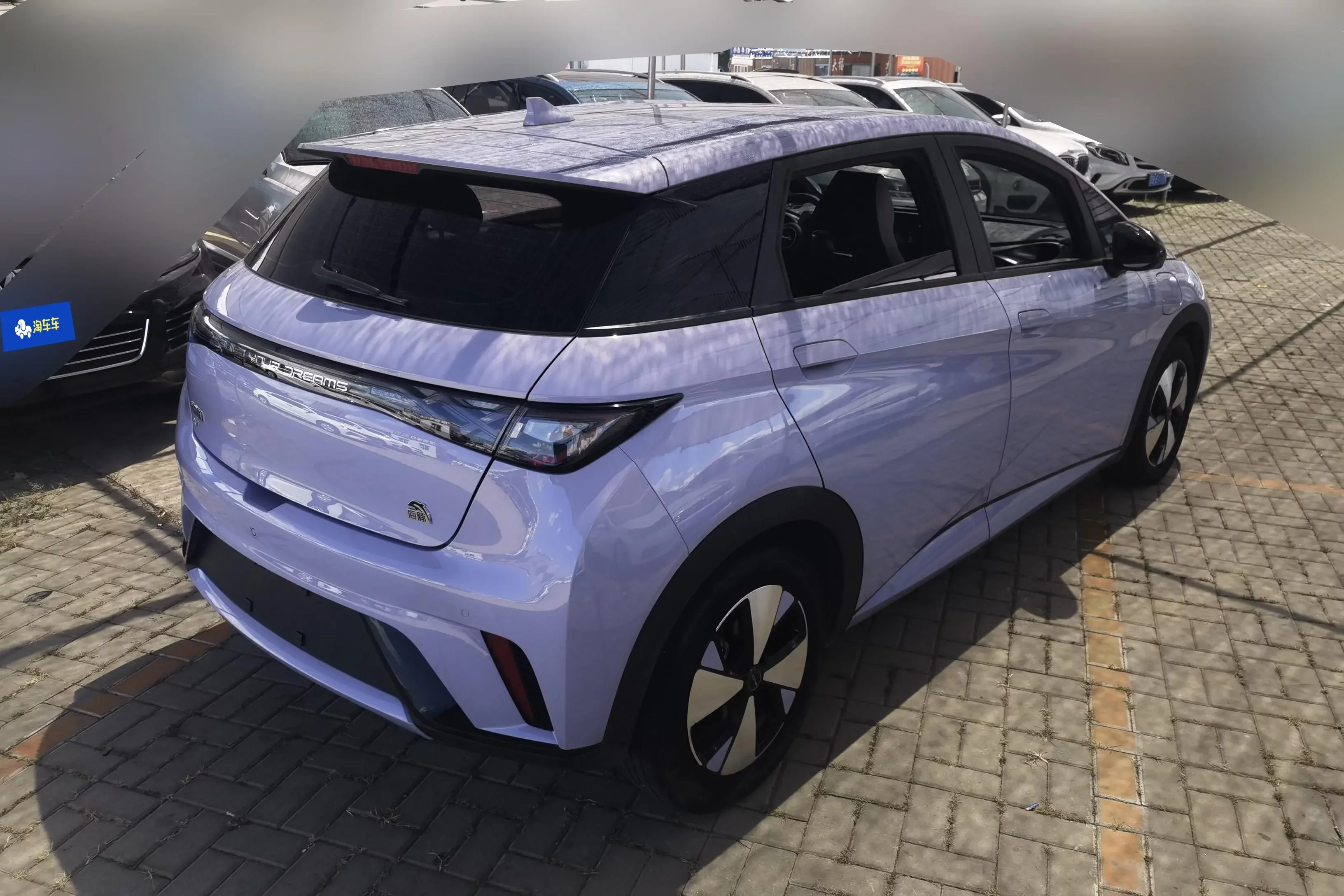BYD dolphin
