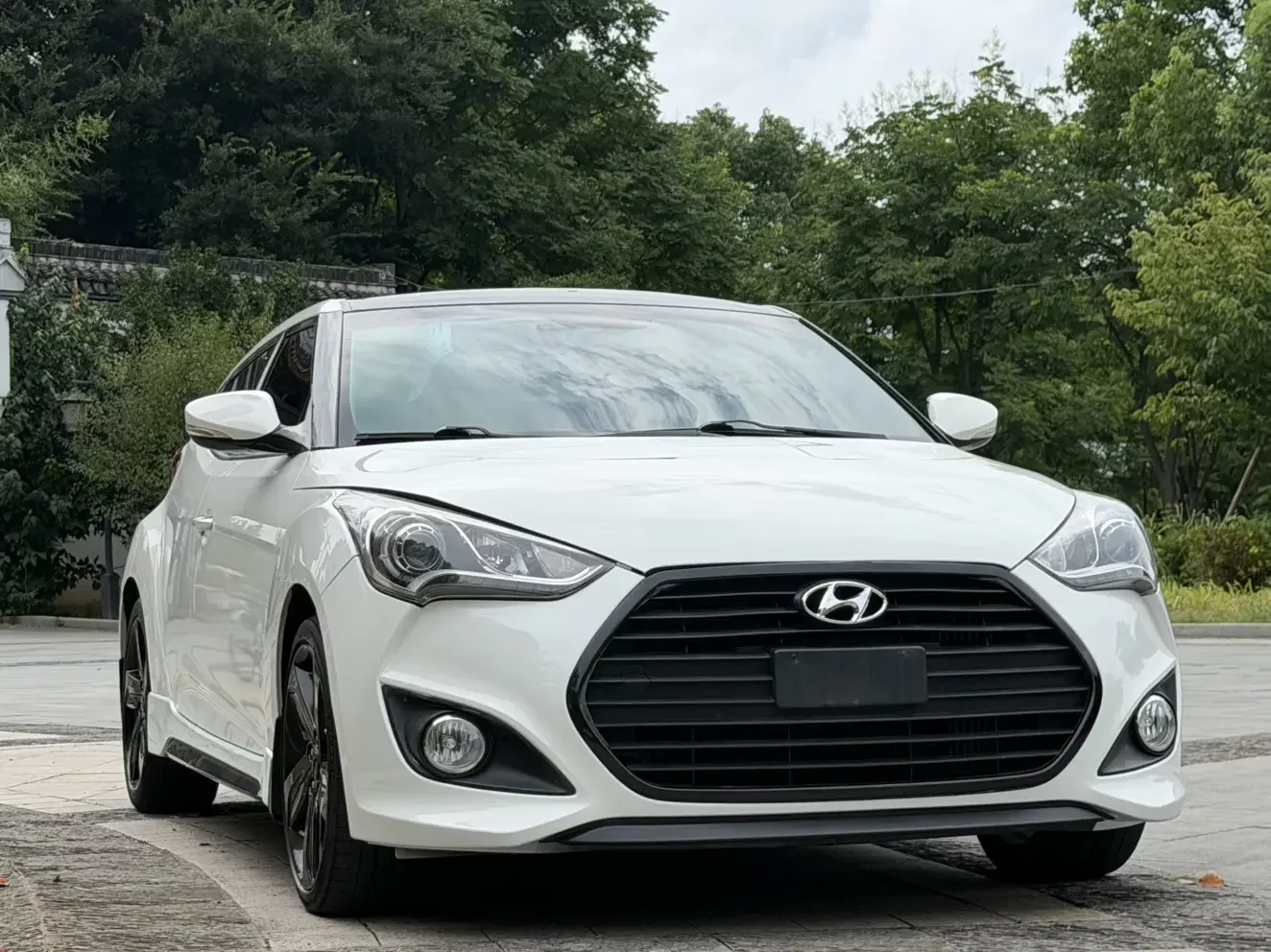 Hyundai Veloster