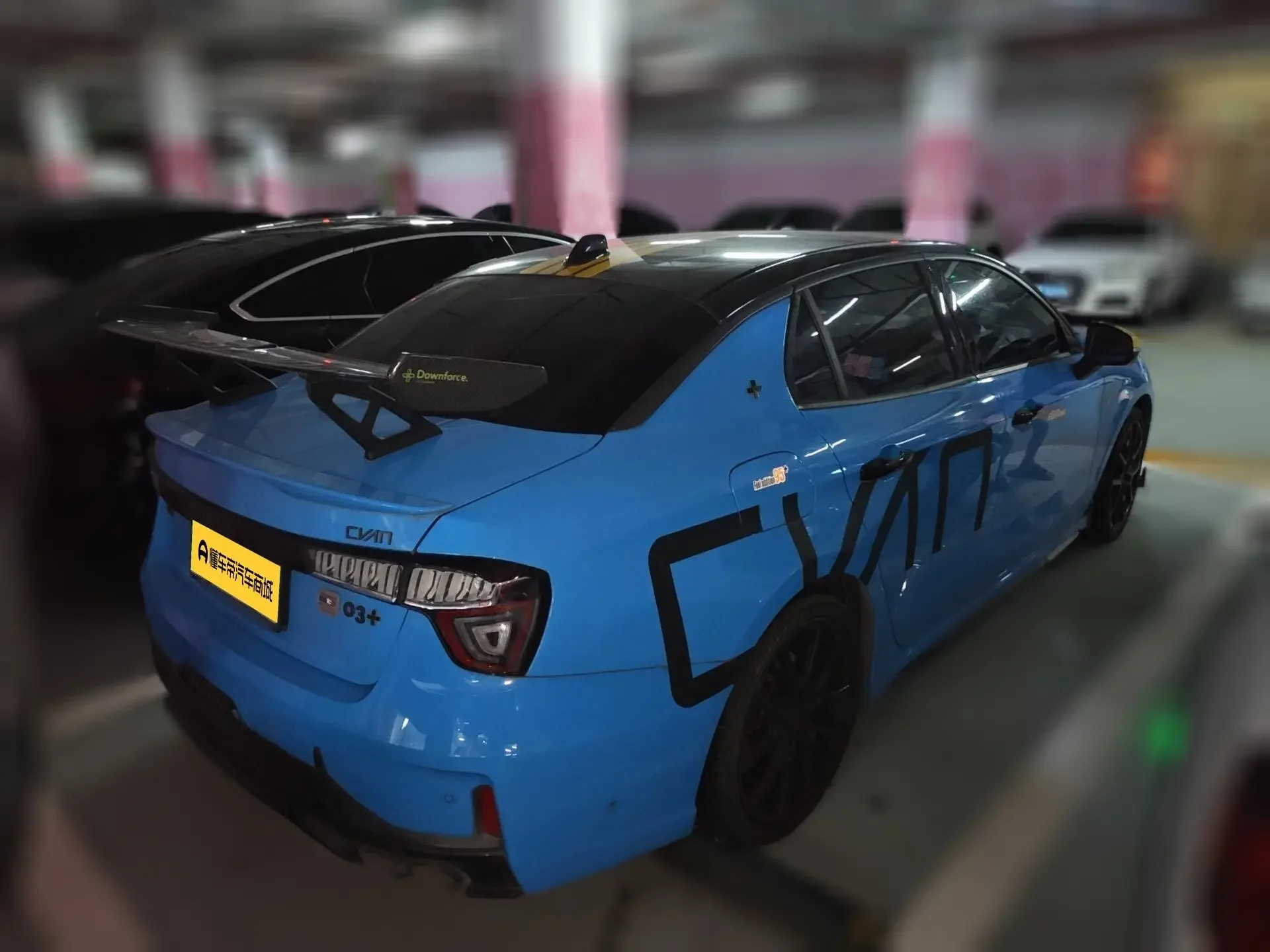 Lynk & Co 03