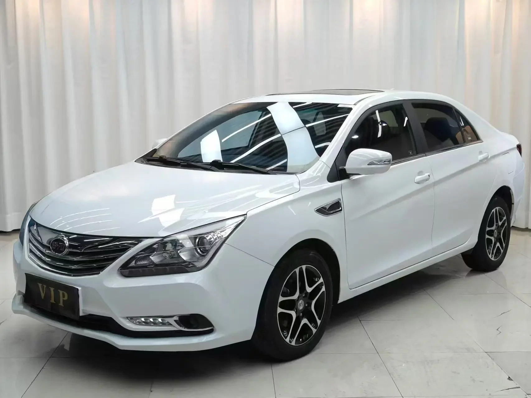 BYD G5